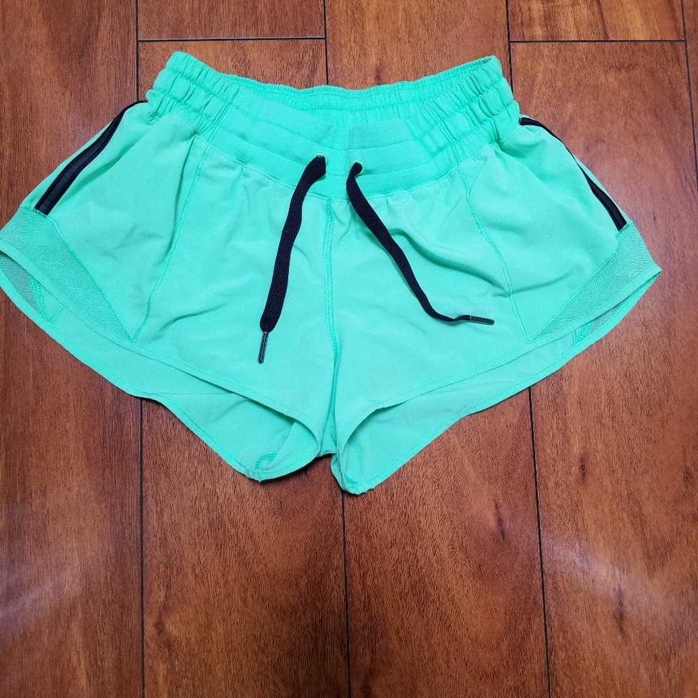 Lululemon short size 4